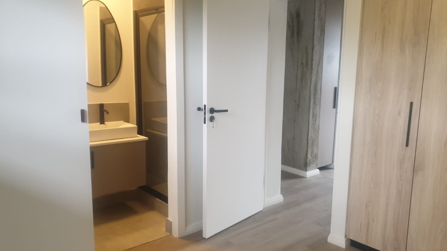 1 Bedroom Property for Sale in Table View Western Cape